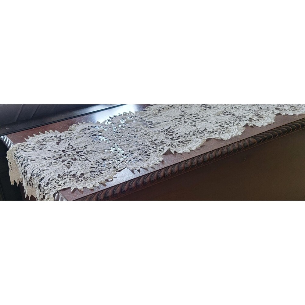 Vintage Handmade Cotton Needle Lace Table Runner